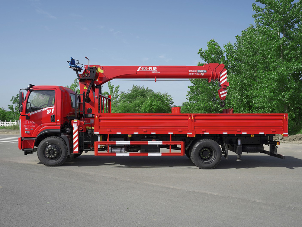 國六東風(fēng)暢行D1長威8噸四節(jié)直臂吊機隨車吊