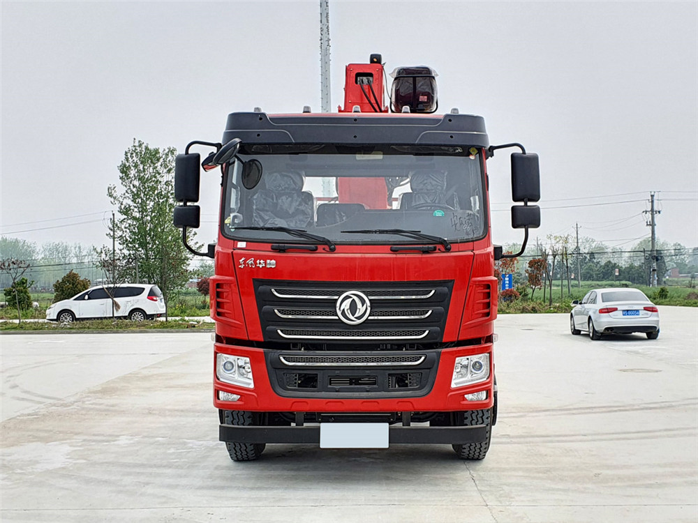 東風華神F5后八輪上裝三一12噸4節(jié)臂