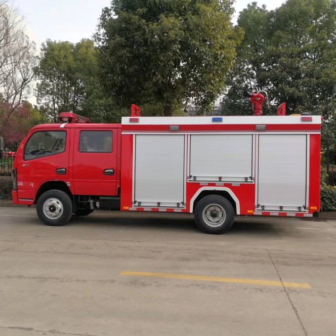 國六   2.5噸東風(fēng)泡沫消防車